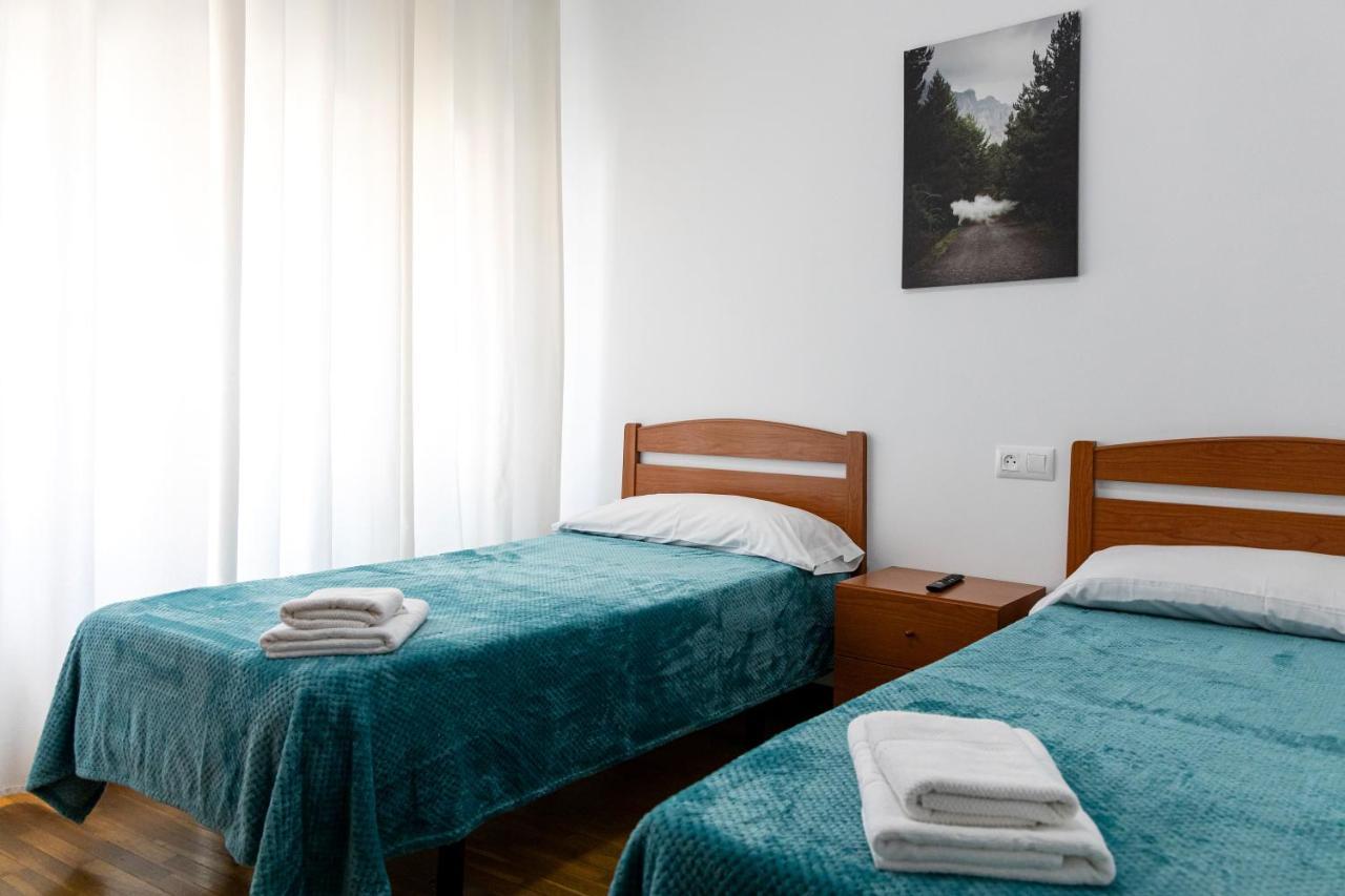 Yani'S Hospedaje Pension 1 Estrella Arriondas Εξωτερικό φωτογραφία