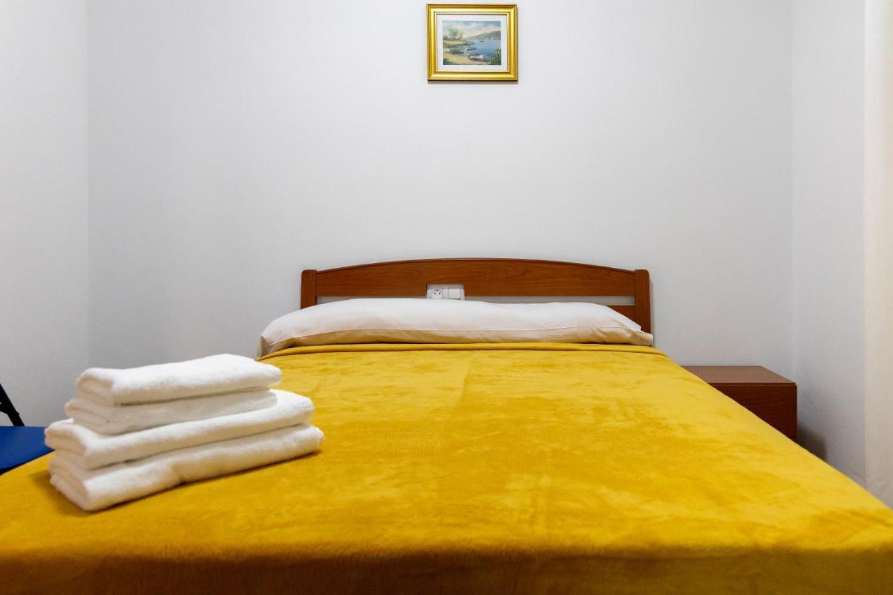 Yani'S Hospedaje Pension 1 Estrella Arriondas Εξωτερικό φωτογραφία