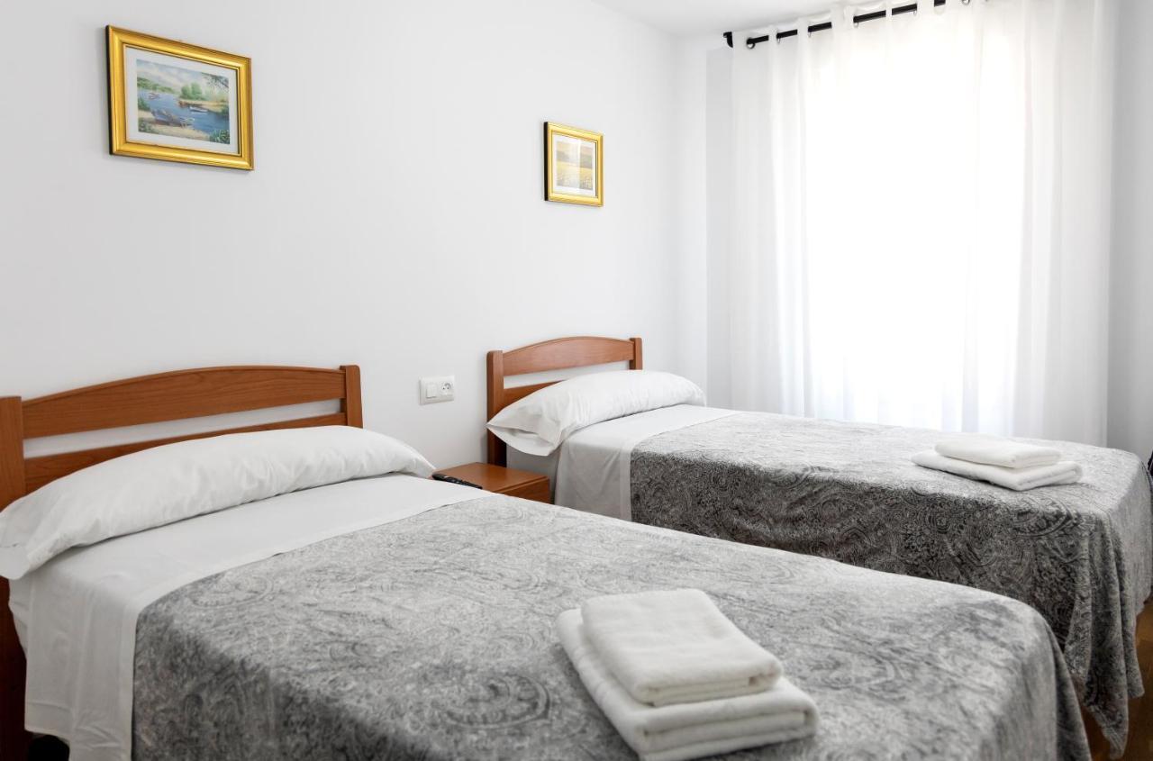 Yani'S Hospedaje Pension 1 Estrella Arriondas Εξωτερικό φωτογραφία