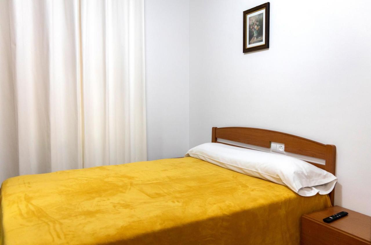 Yani'S Hospedaje Pension 1 Estrella Arriondas Εξωτερικό φωτογραφία